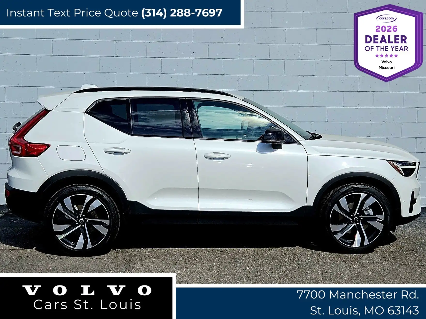 2026 Volvo XC40 B5 Ultra Dark AWD's photo