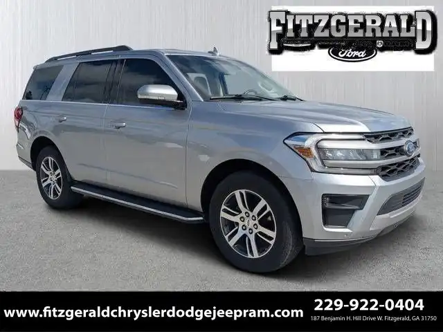 2022 Ford Expedition XLT's photo