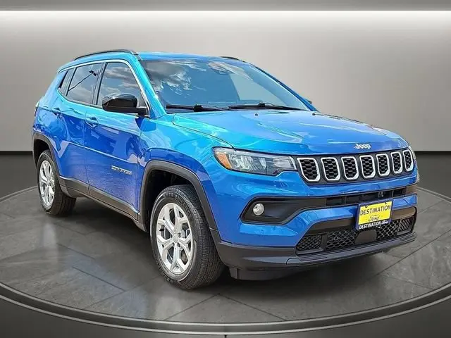 2024 Jeep Compass Latitude 4X4 photo 4