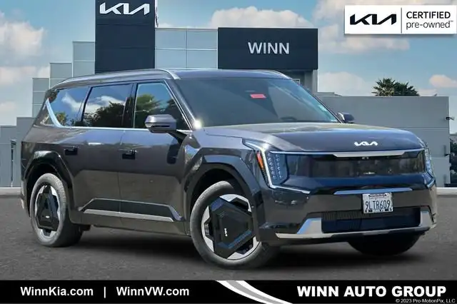 2024 Kia EV9 Land AWD's photo