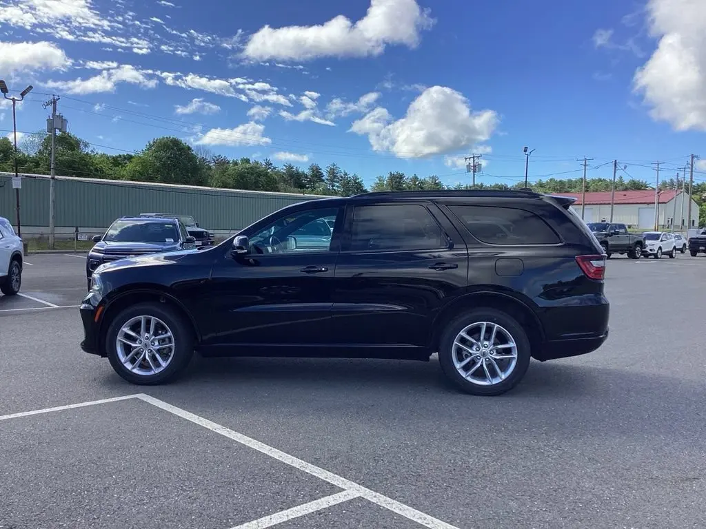 2024 Dodge Durango GT AWD Plus photo 4