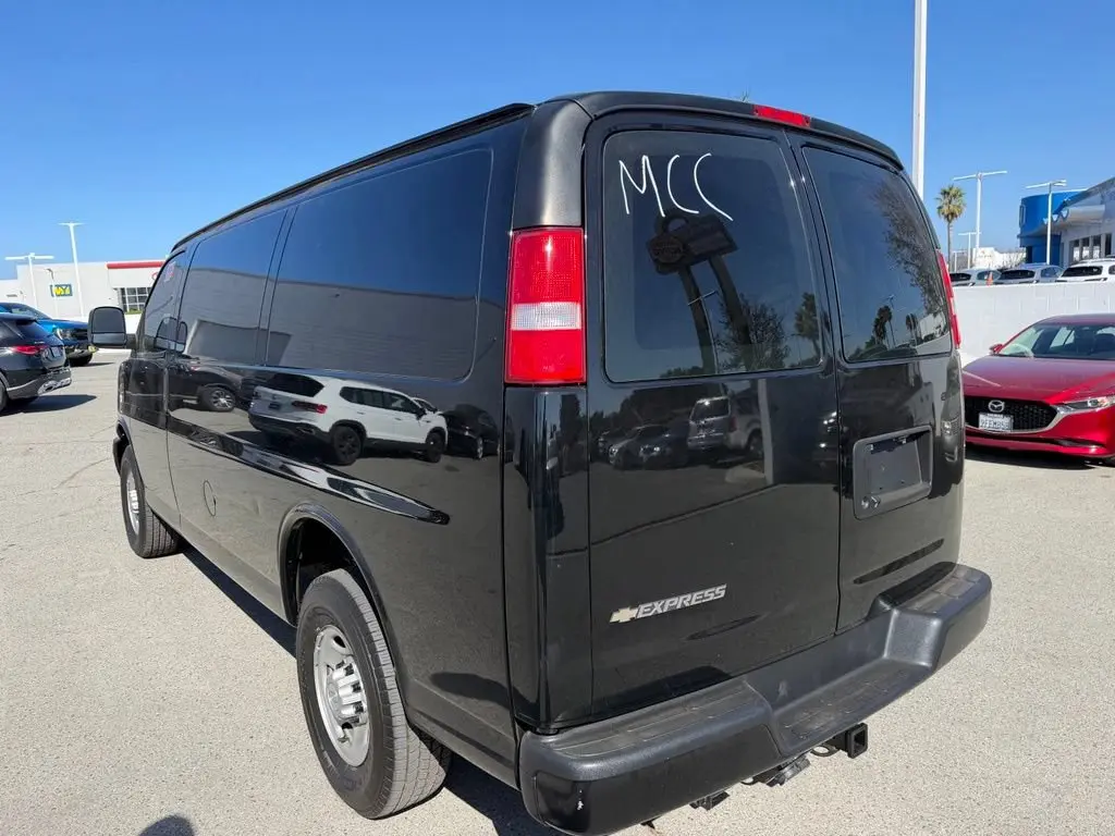 2021 Chevrolet Express 2500 Work Van HD photo 4