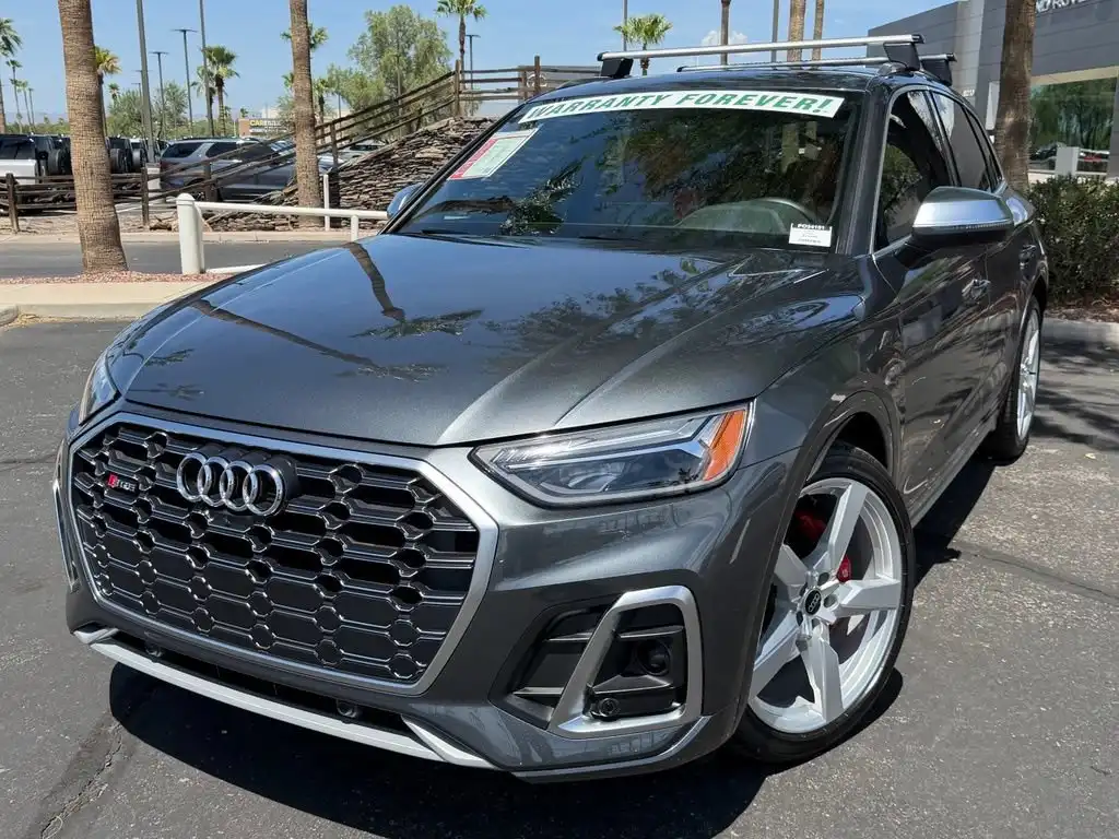 2023 Audi SQ5 Premium Plus's photo
