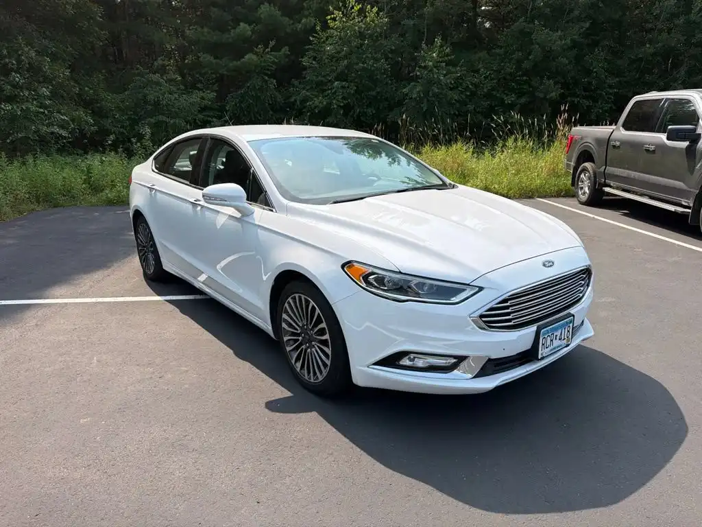 2017 Ford Fusion SE FWD's photo