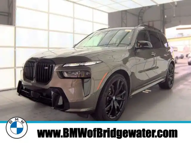 2025 BMW X7 M60i's photo