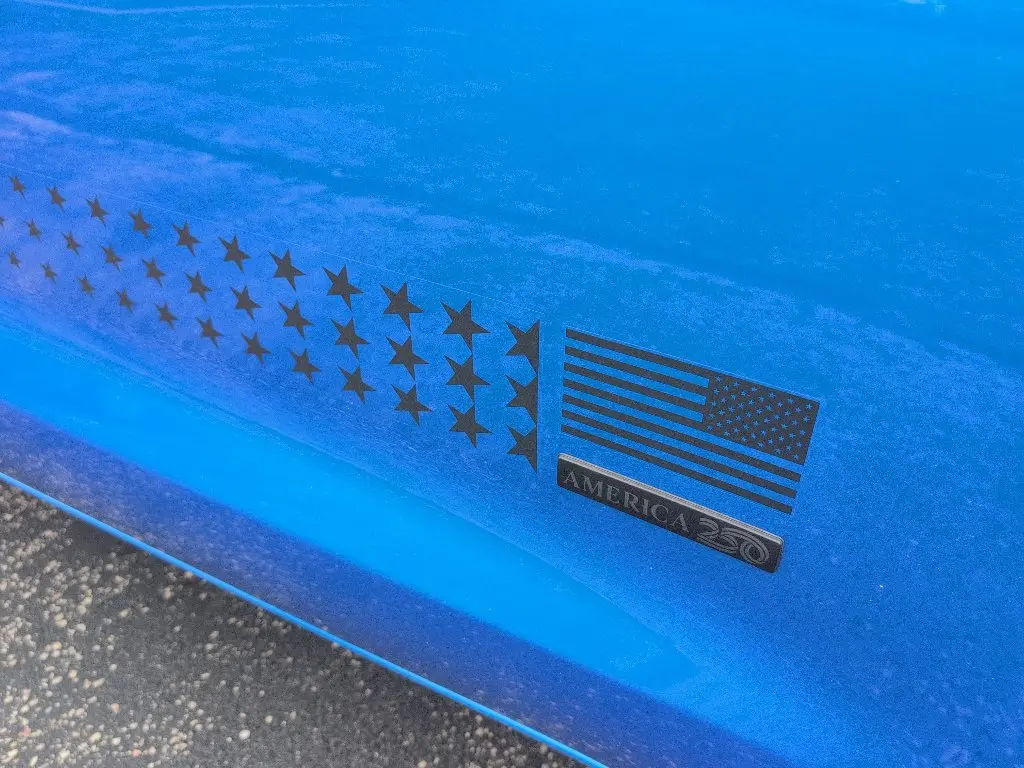 2027 Chrysler Pacifica Select AWD photo 3