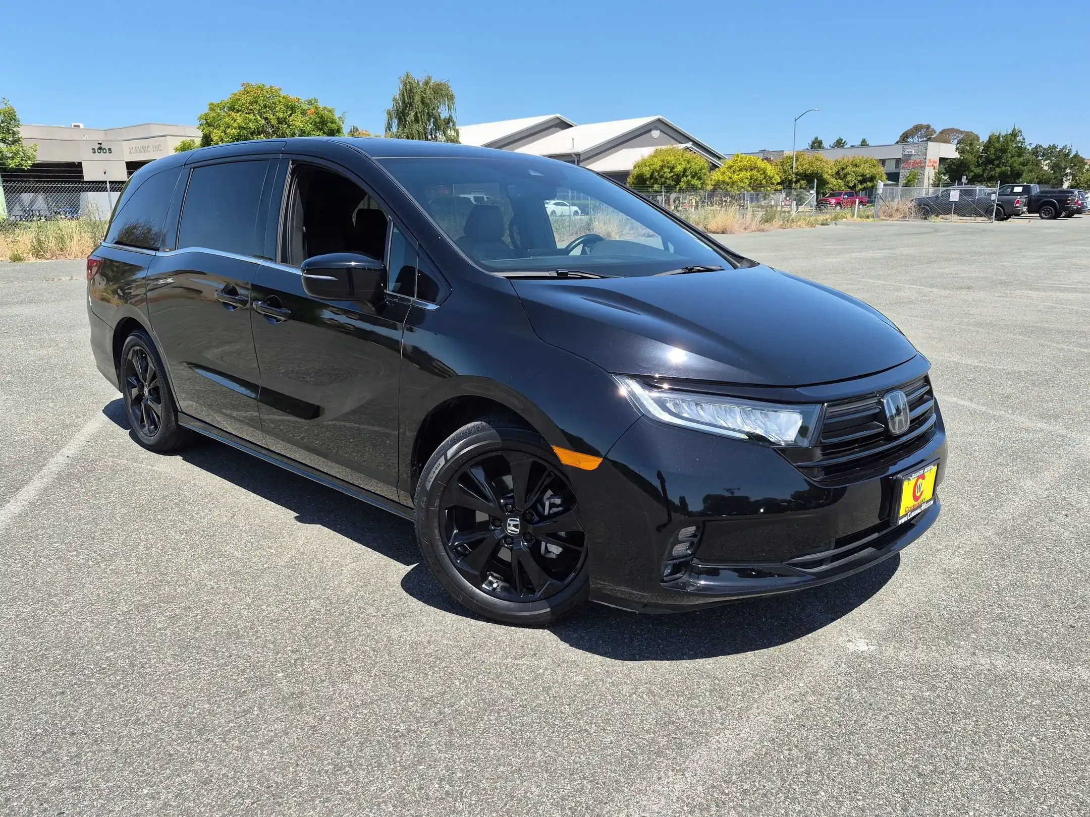 2024 Honda Odyssey SPORT's photo