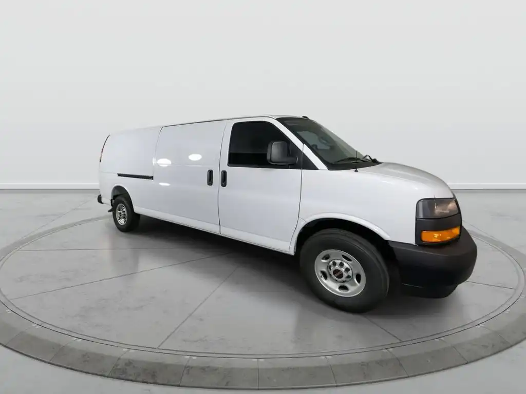 2025 GMC Savana 2500 Ext WB's photo