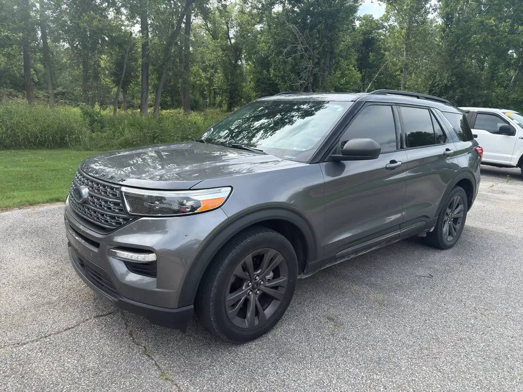 Vehicle Image 2