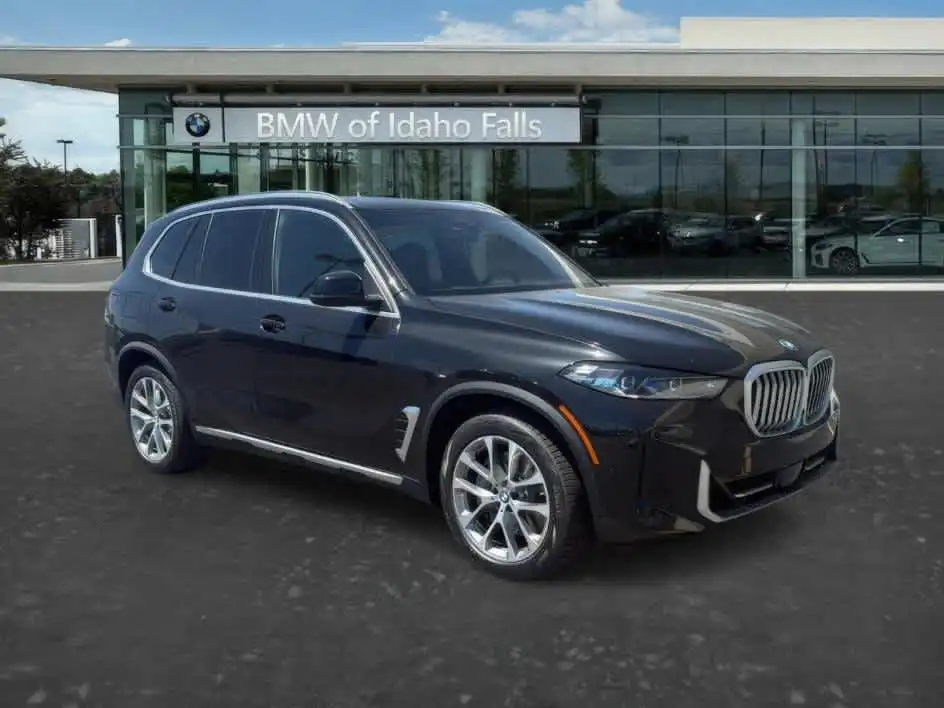 2026 BMW X5 xDrive50e's photo