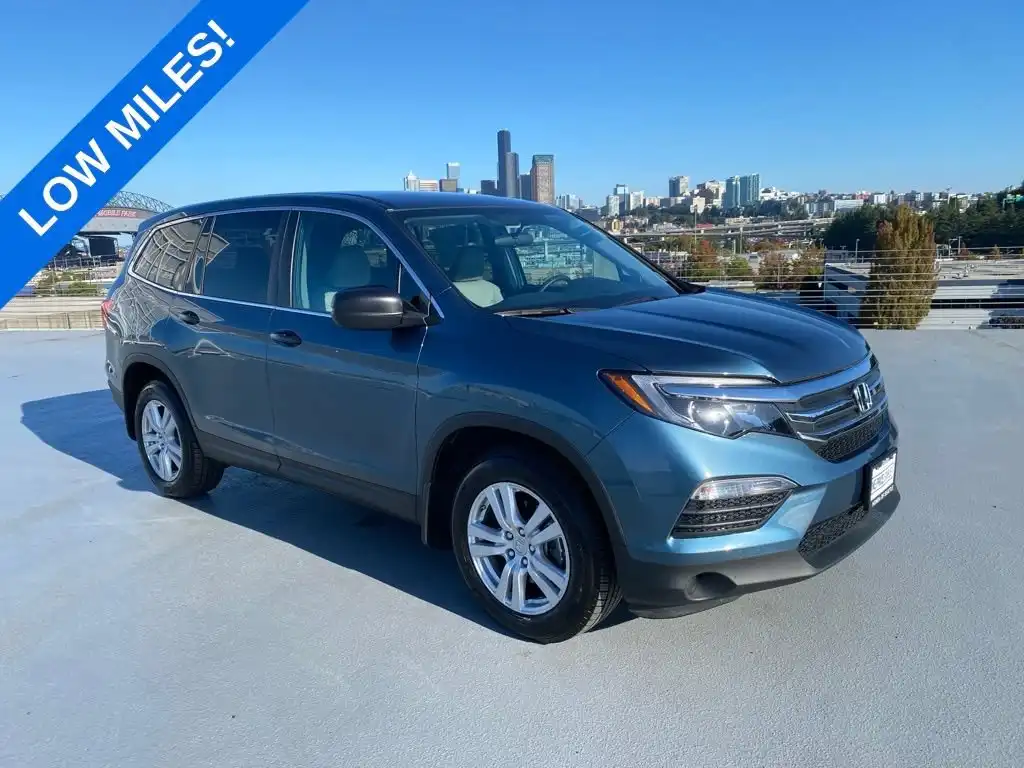 2016 Honda Pilot LX 4WD's photo