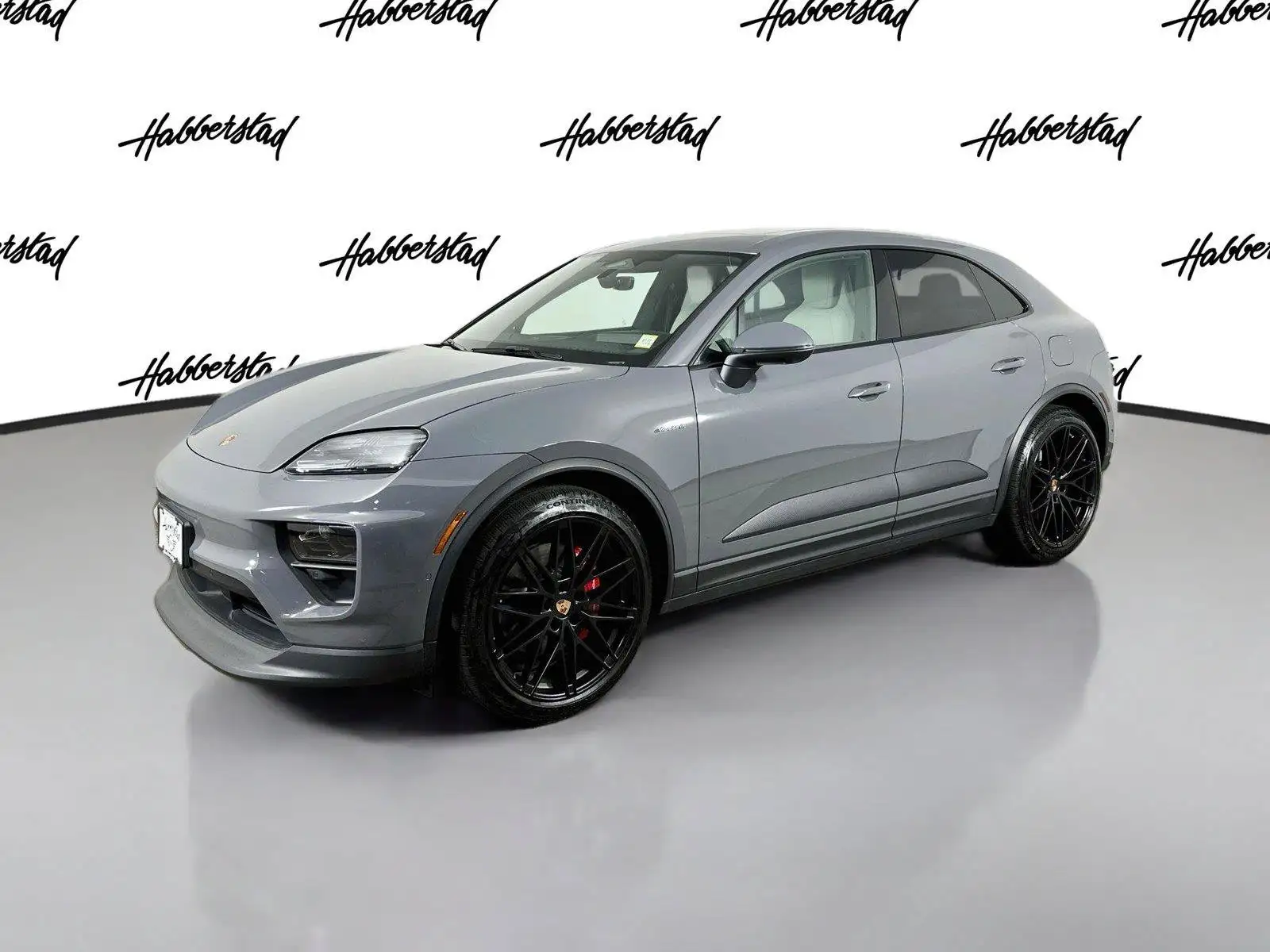 2025 Porsche Macan Macan 4S Electric's photo