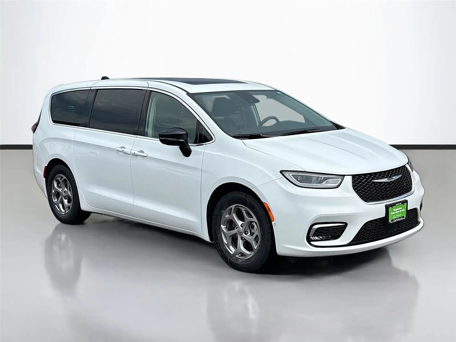 2024 Chrysler Pacifica Limited photo 1