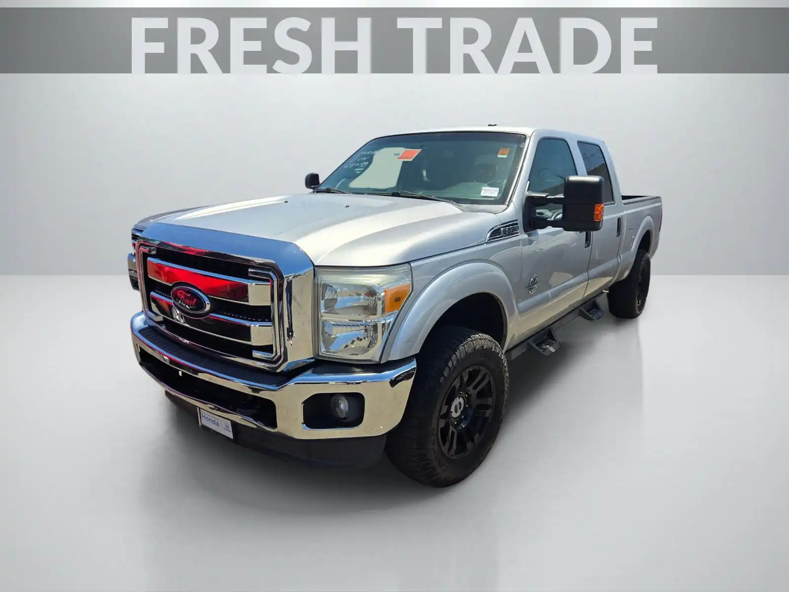 2016 Ford F-250 XLT 4x4 Crew Cab 8' Box's photo