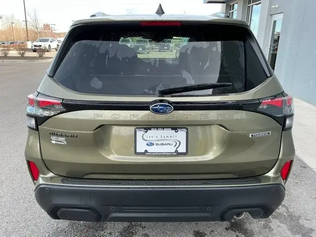 2026 Subaru Forester Touring photo 3