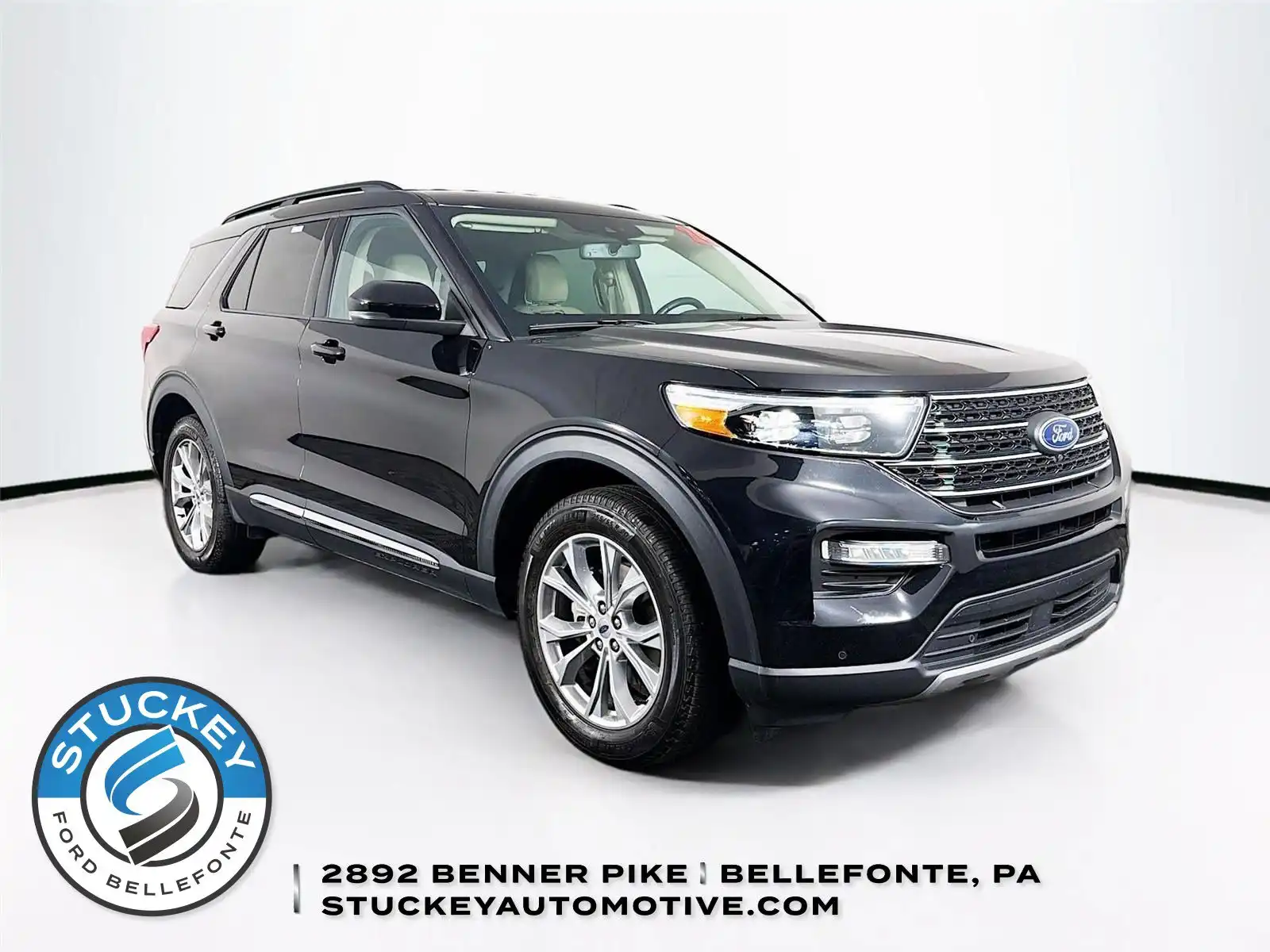 2024 Ford Explorer XLT 4WD's photo