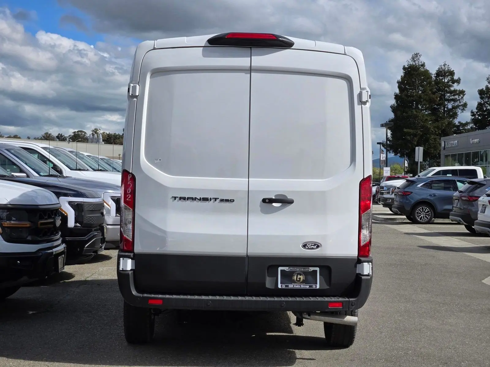 2026 Ford Transit 250 Med Roof 148 WB photo 5