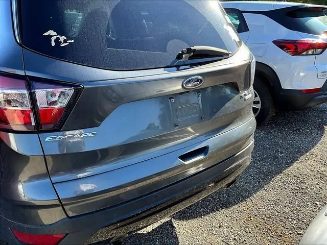2017 Ford Escape Titanium photo 5