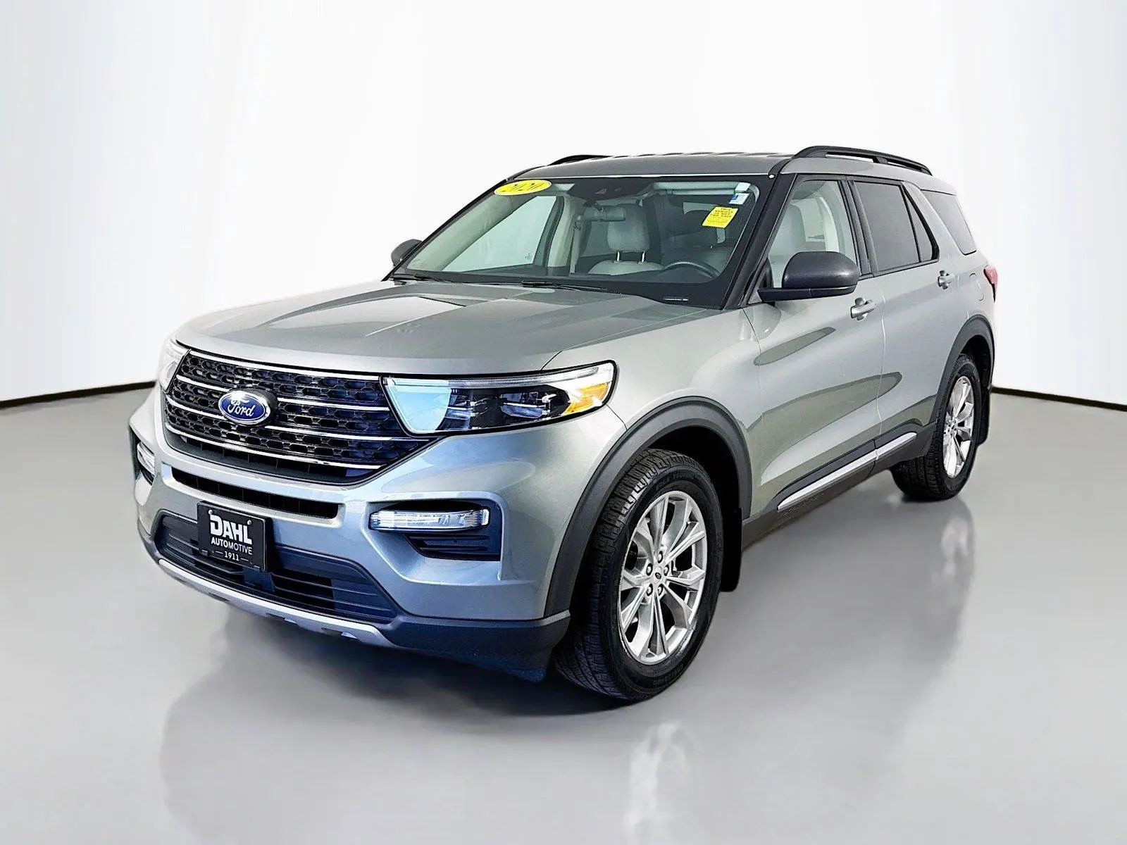 2020 Ford Explorer XLT 4WD photo 4