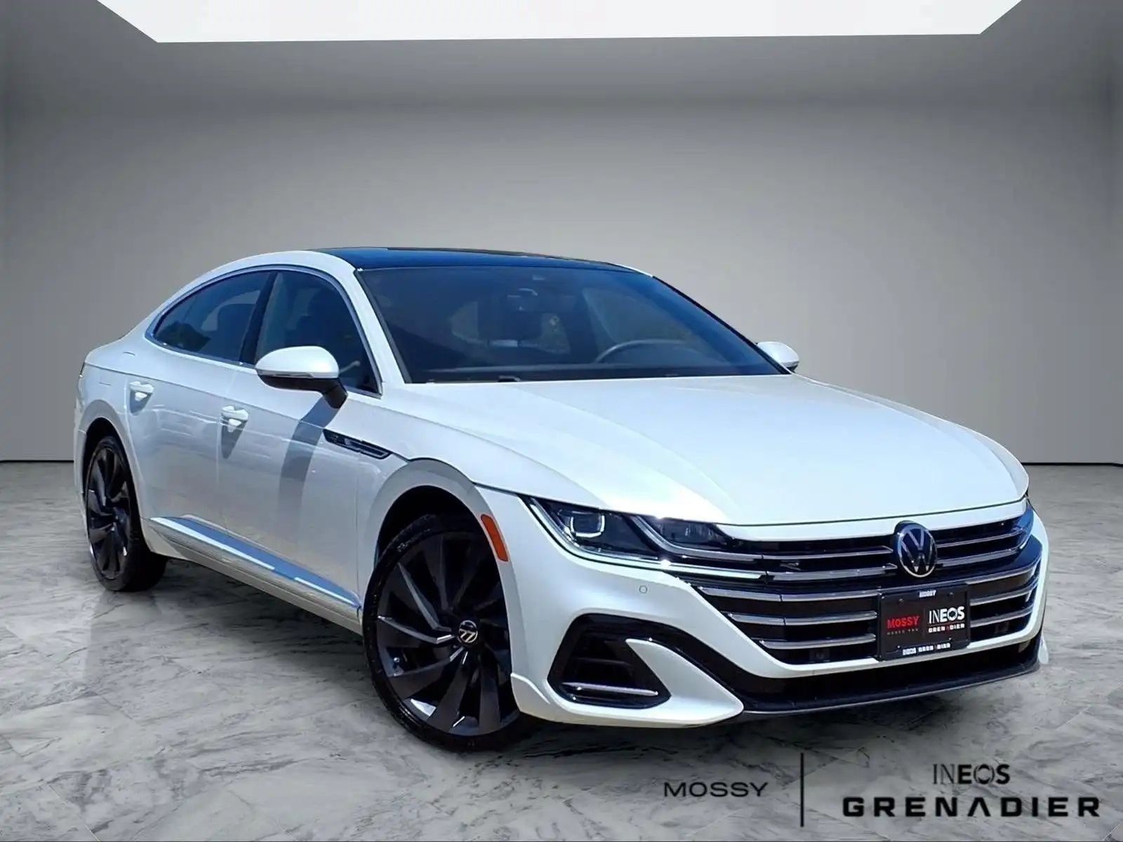 2023 Volkswagen Arteon SEL R-Line with 4Motion's photo