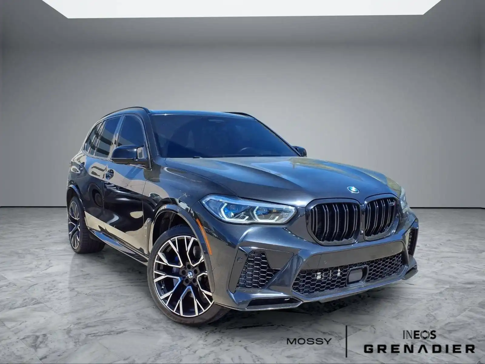 2021 BMW X5 M Base's photo