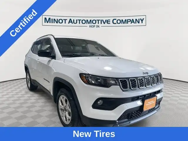 2025 Jeep Compass Latitude 4WD's photo