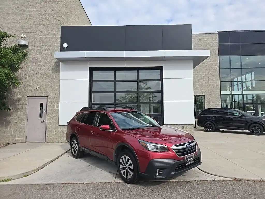 2021 Subaru Outback Premium's photo