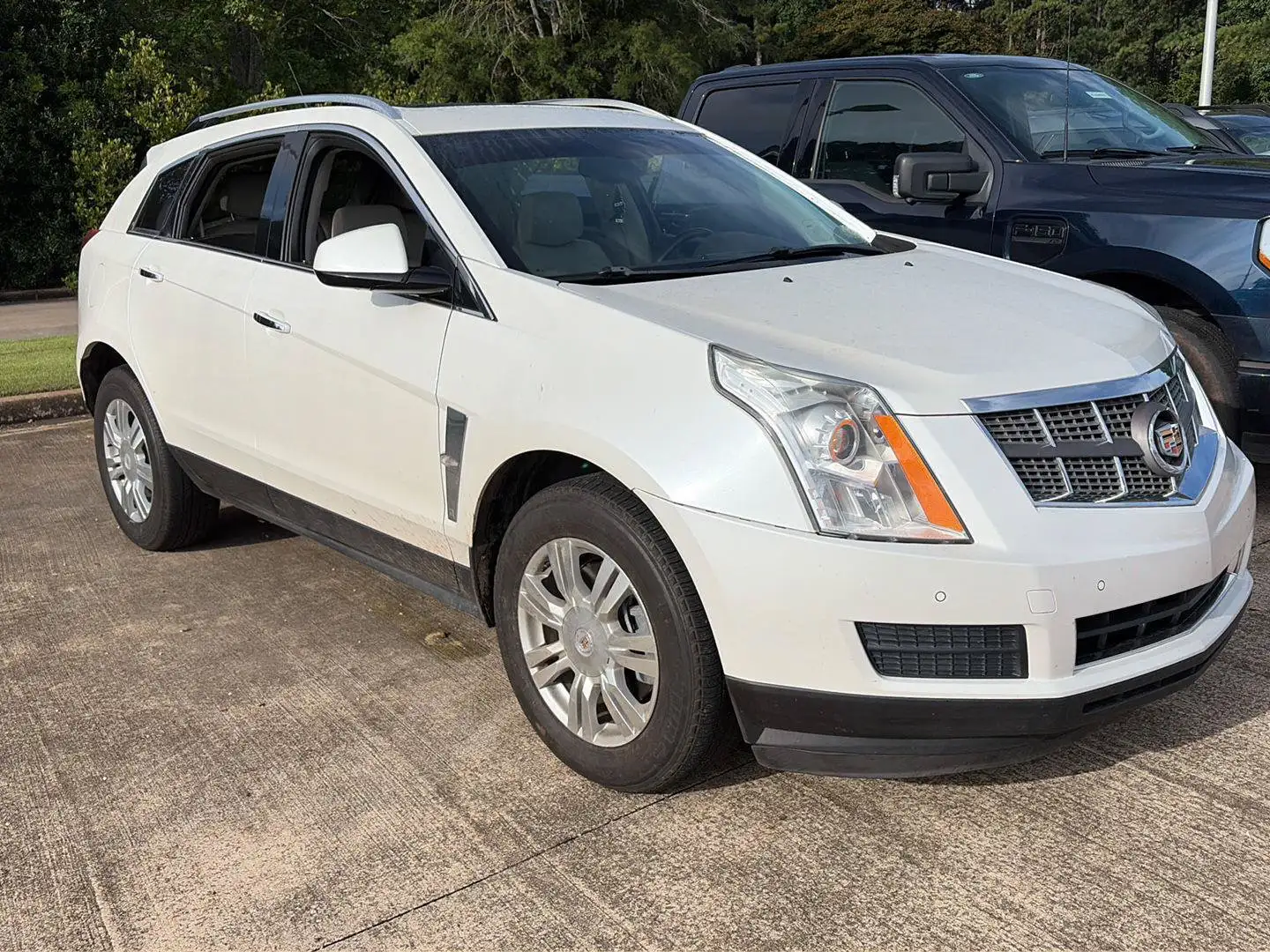 2010 Cadillac SRX FWD Luxury Collection's photo
