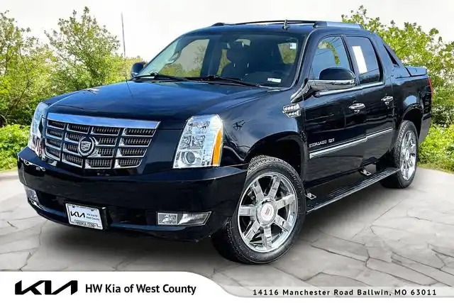 2013 Cadillac Escalade EXT AWD Premium's photo