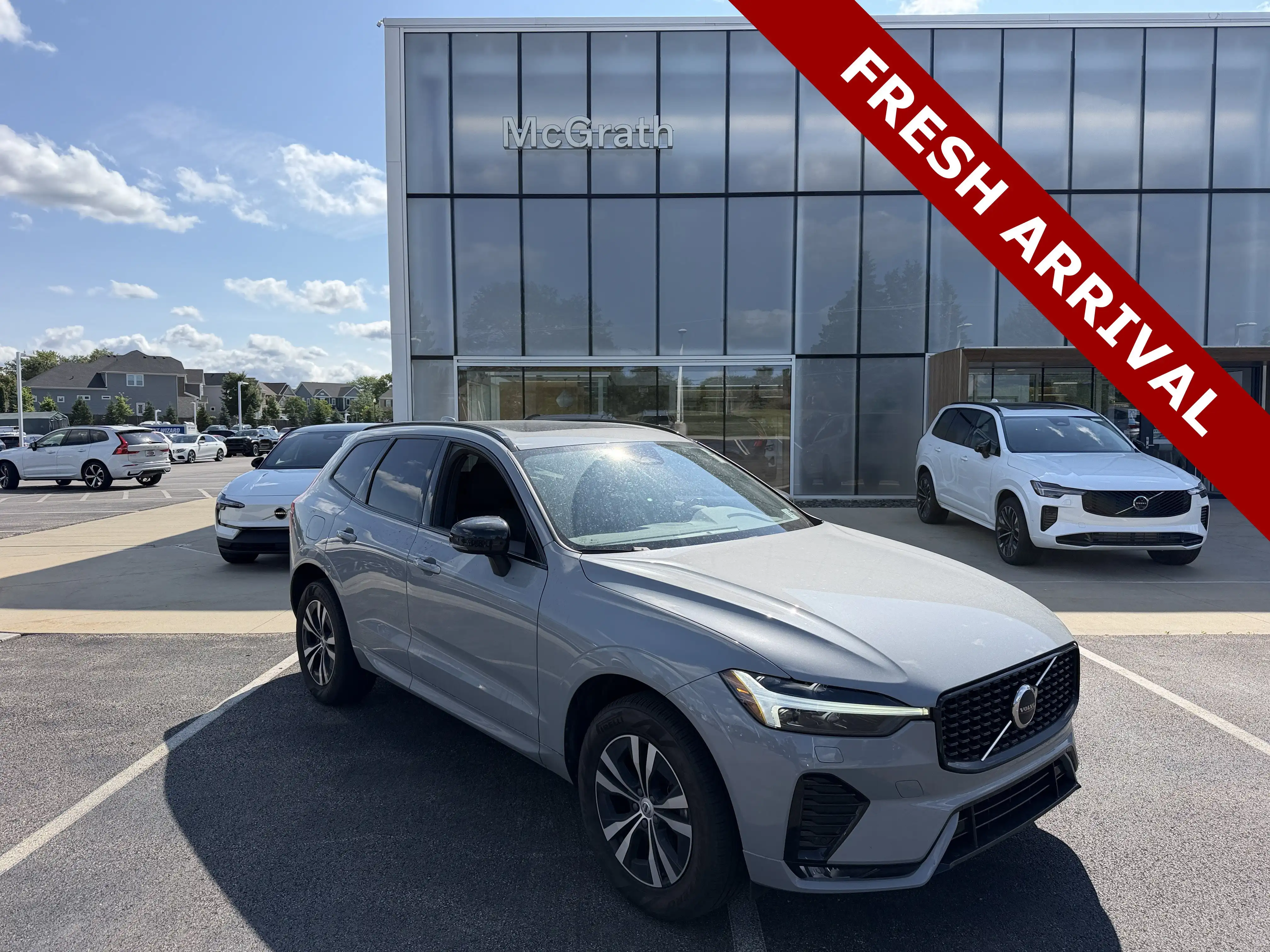 2024 Volvo XC60 B5 Core Dark Theme AWD's photo