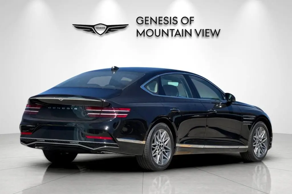 2027 Genesis G80 2.5T AWD photo 3