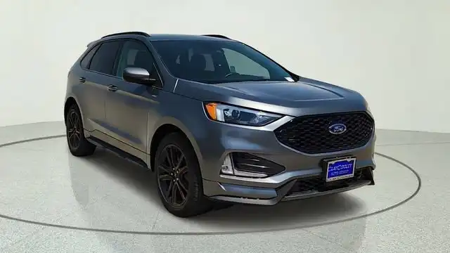 2024 Ford Edge ST-Line AWD's photo