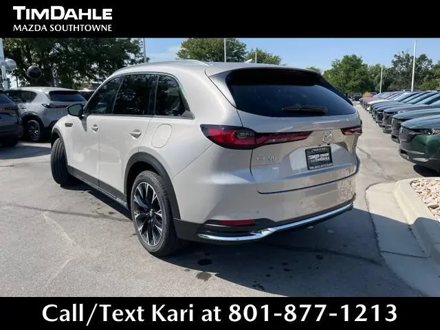 2025 Mazda CX-90 PHEV Premium Plus Package photo 5