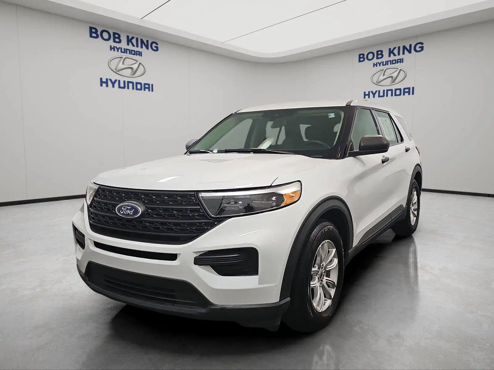 2021 Ford Explorer Base RWD's photo