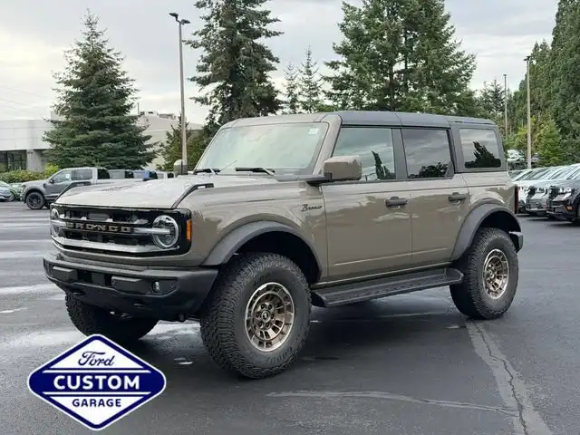 2026 Ford Bronco Outer Banks 4WD's photo