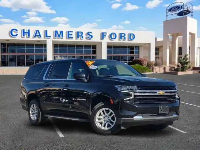2024 Chevrolet Suburban LT 4WD 1500's photo