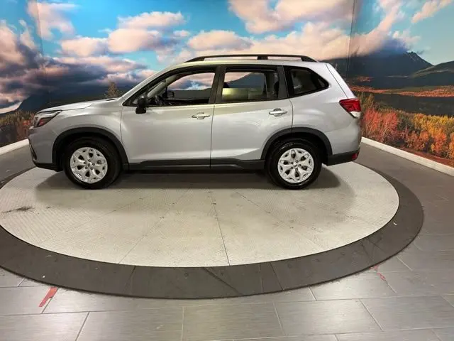 2021 Subaru Forester Base photo 5
