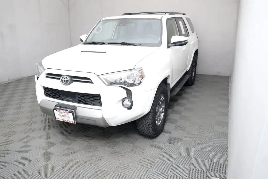 2020 Toyota 4Runner Off-Road 4WD V6's photo