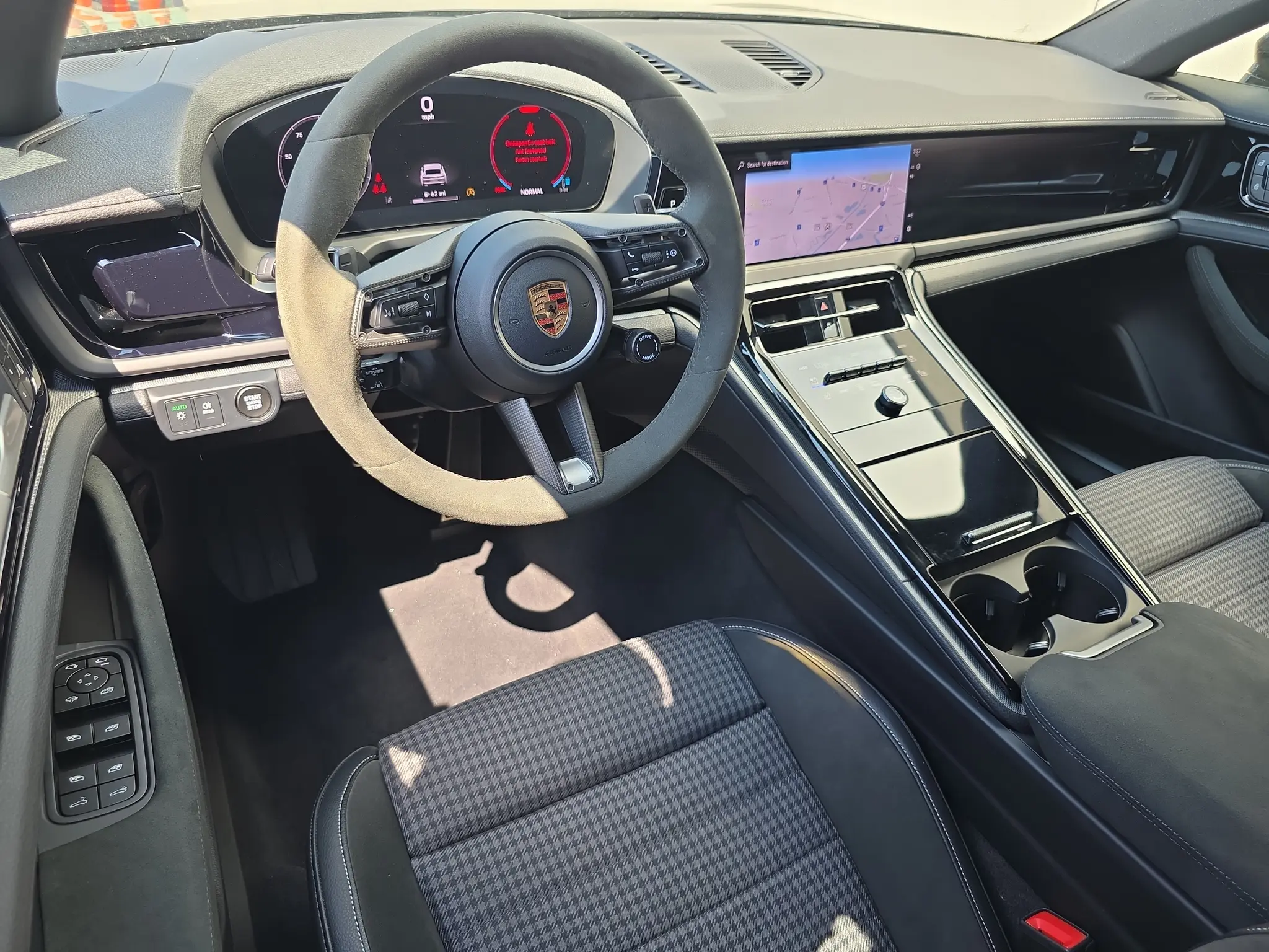 2024 Porsche Panamera 4 photo 4
