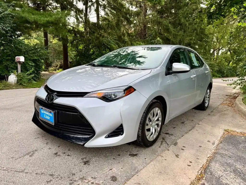 2018 Toyota Corolla LE AT's photo
