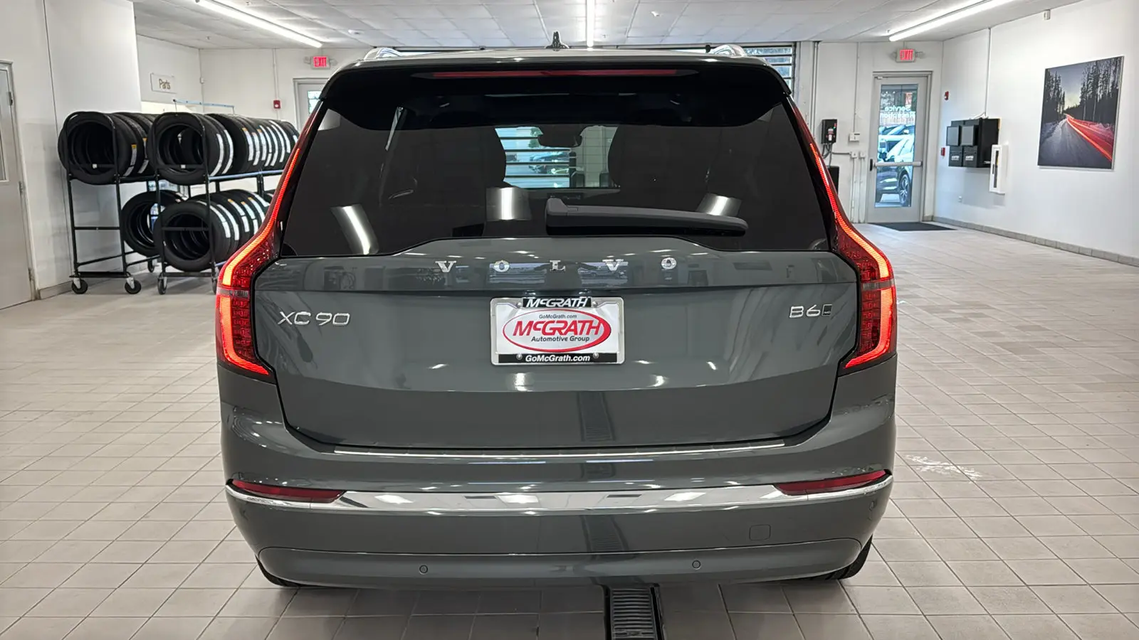 2027 Volvo XC90 B6 Plus Bright 6-Seater AWD photo 5
