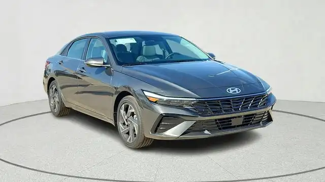 2026 Hyundai Elantra 1.6 HEV Limited DCT's photo