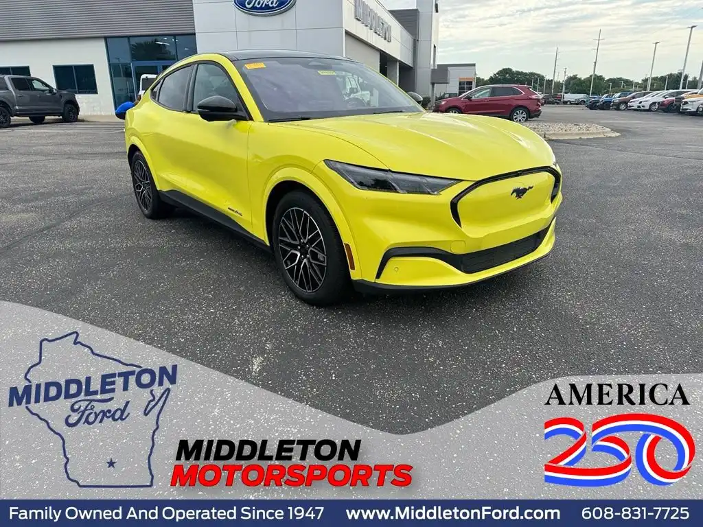 2025 Ford Mustang-Mach-e Premium's photo