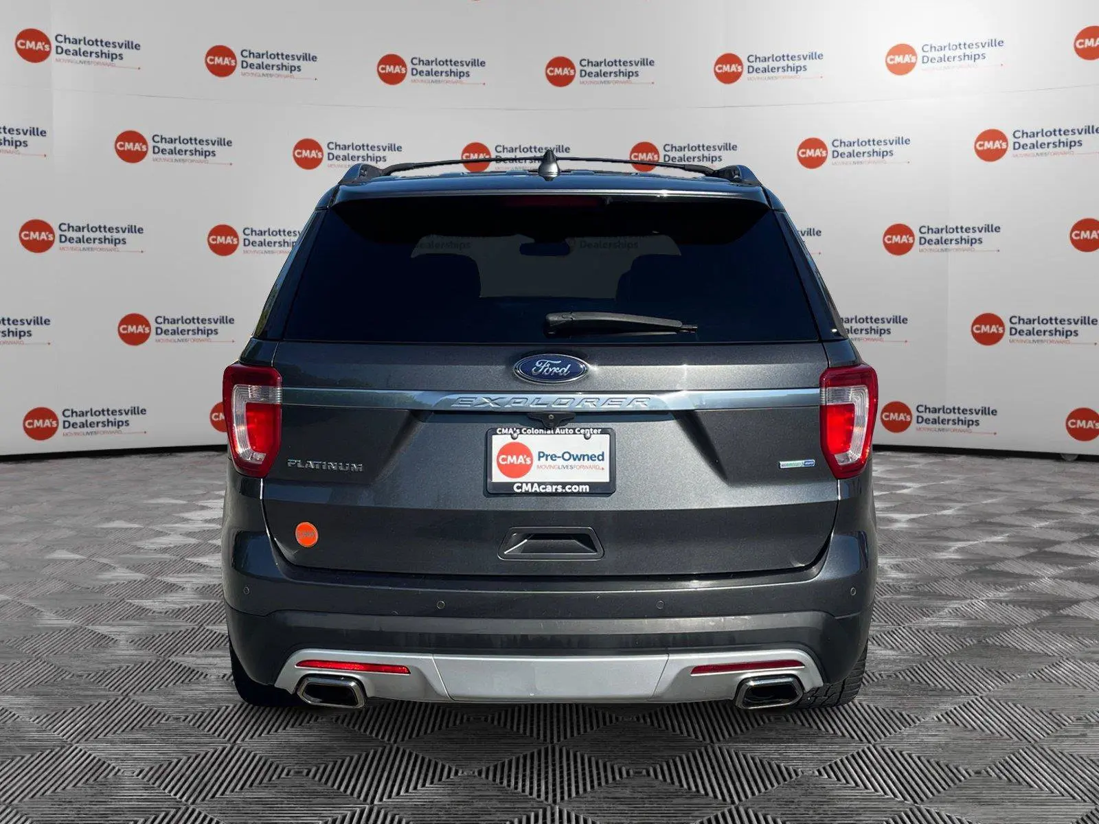 2016 Ford Explorer Platinum 4WD photo 4