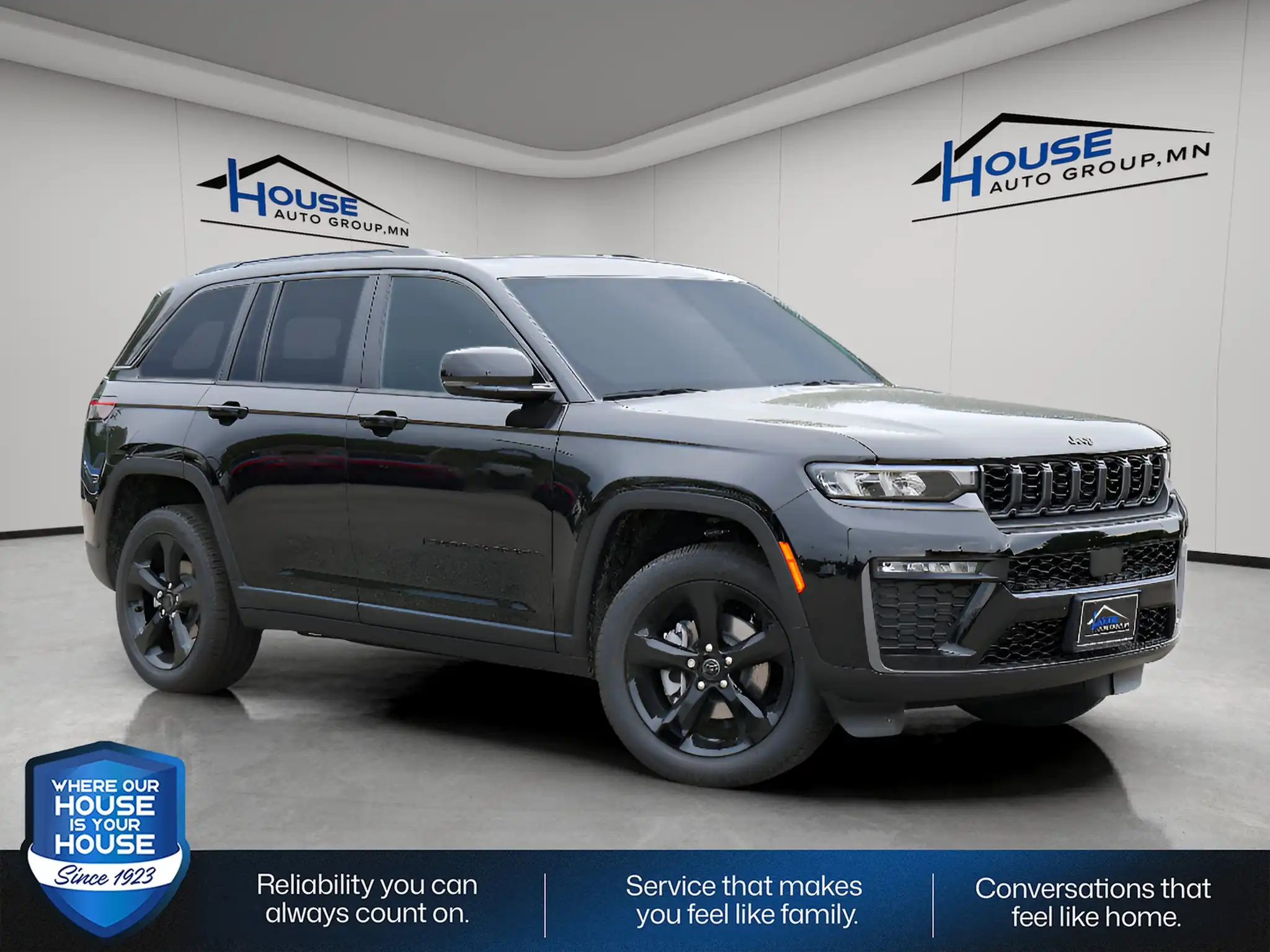 2027 Jeep Grand Cherokee Limited 4WD's photo