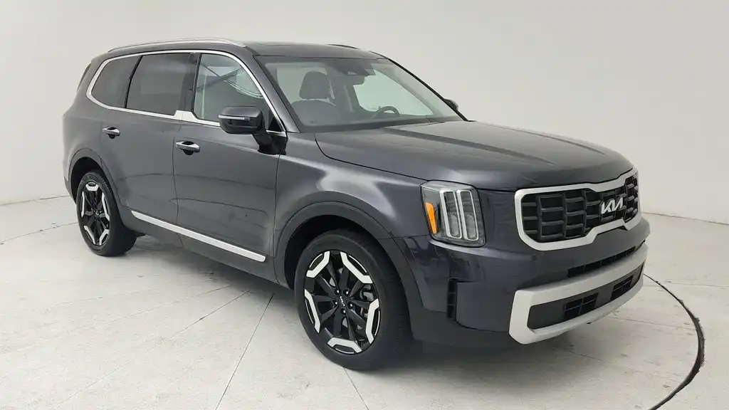 2025 Kia Telluride S FWD's photo