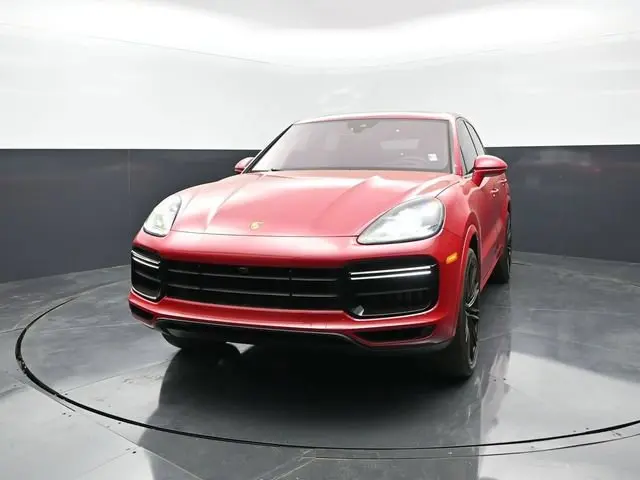 2023 Porsche Cayenne Turbo photo 4
