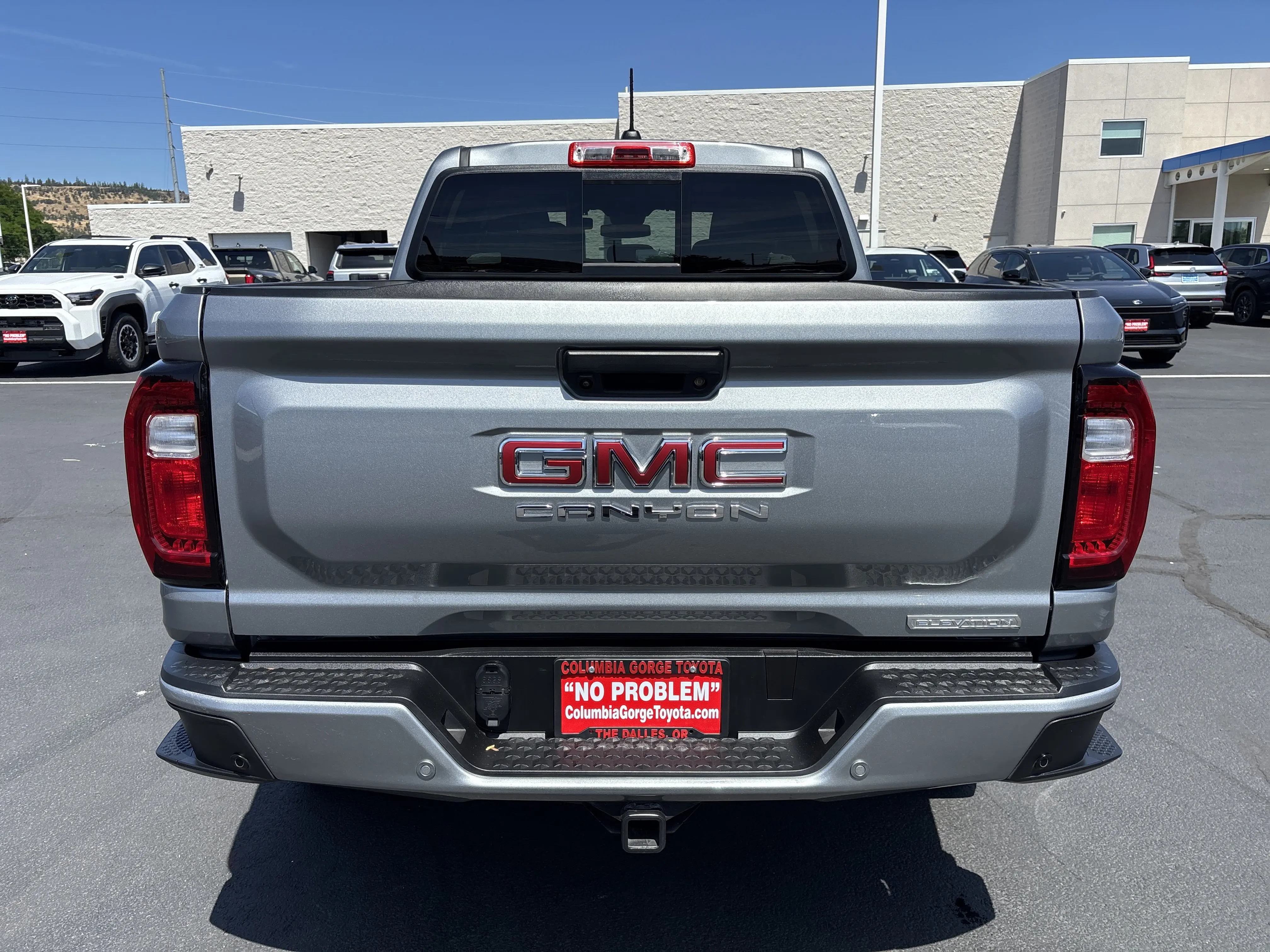 2025 GMC Canyon 4WD Elevation Crew Cab Short Box photo 4