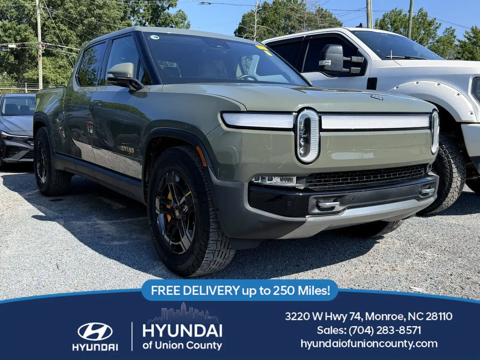 2022 Rivian R1T Launch Edition's photo