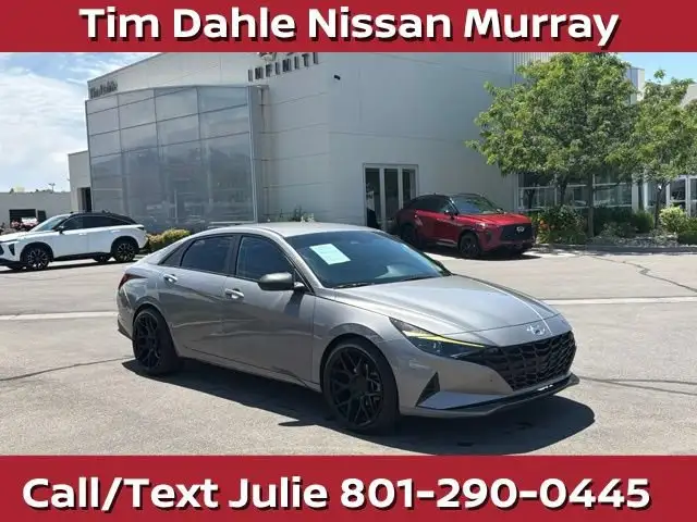 2022 Hyundai Elantra 2.0 SEL IVT's photo